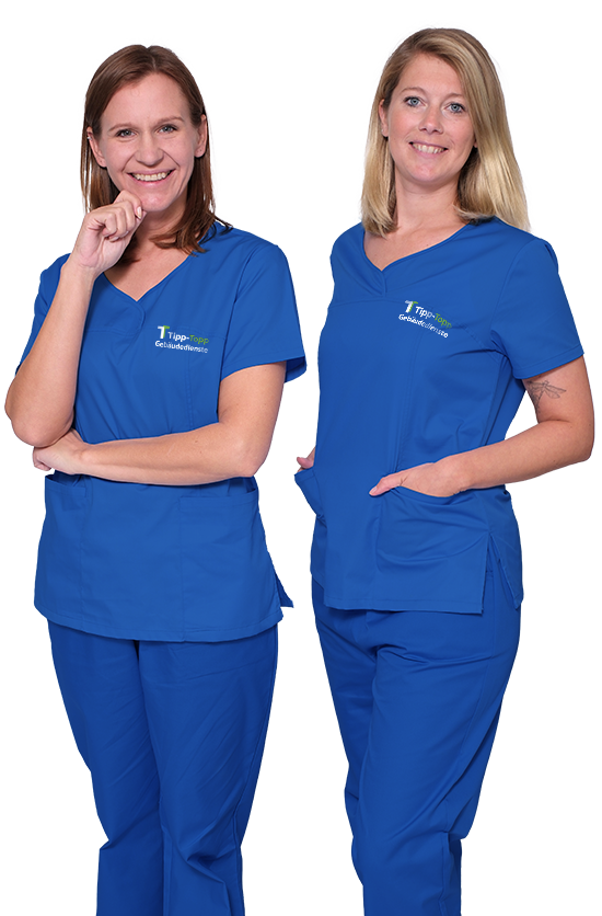 Zwei Mitarbeiterinnen einer Reinigungsfirma für Gebäudereinigung, Büroreinigung und Unterhaltsreinigung in blauer Kleidung